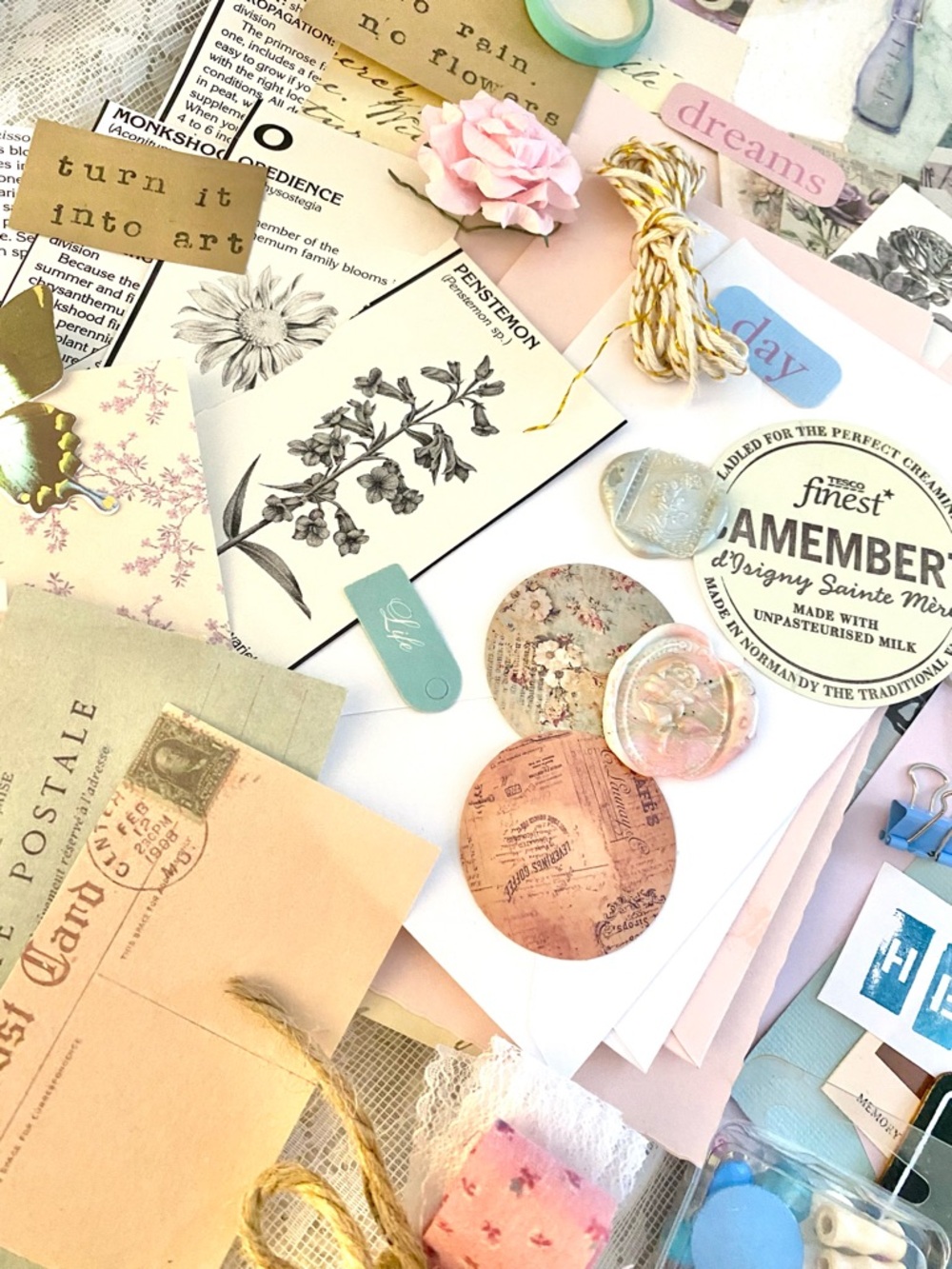 Spring Scrapbook bundle 80+ items π¦πΈ - Picture 3 of 11